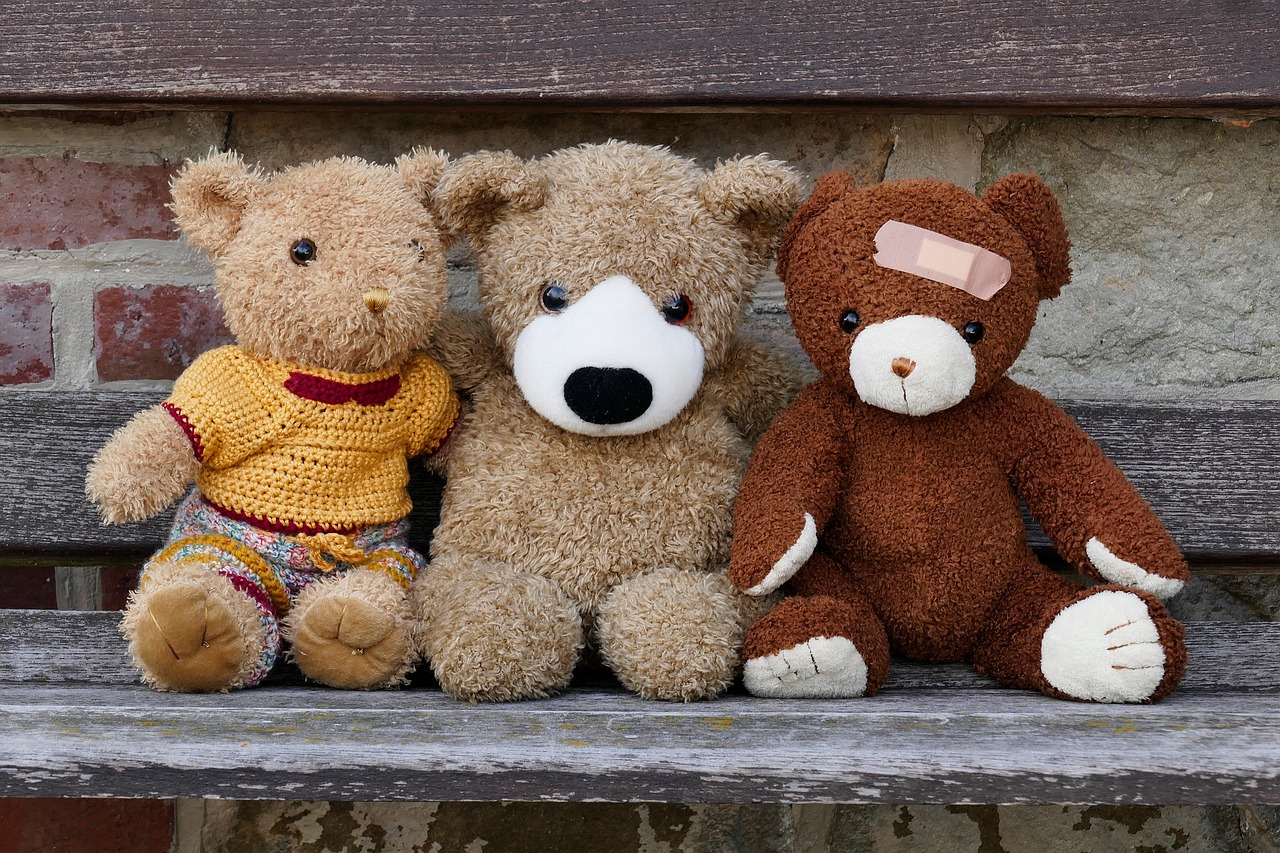 gamagapix-teddy-bears-6359903_1280